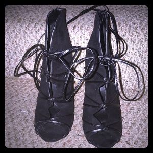 Size 8.5 Bootie w/o box